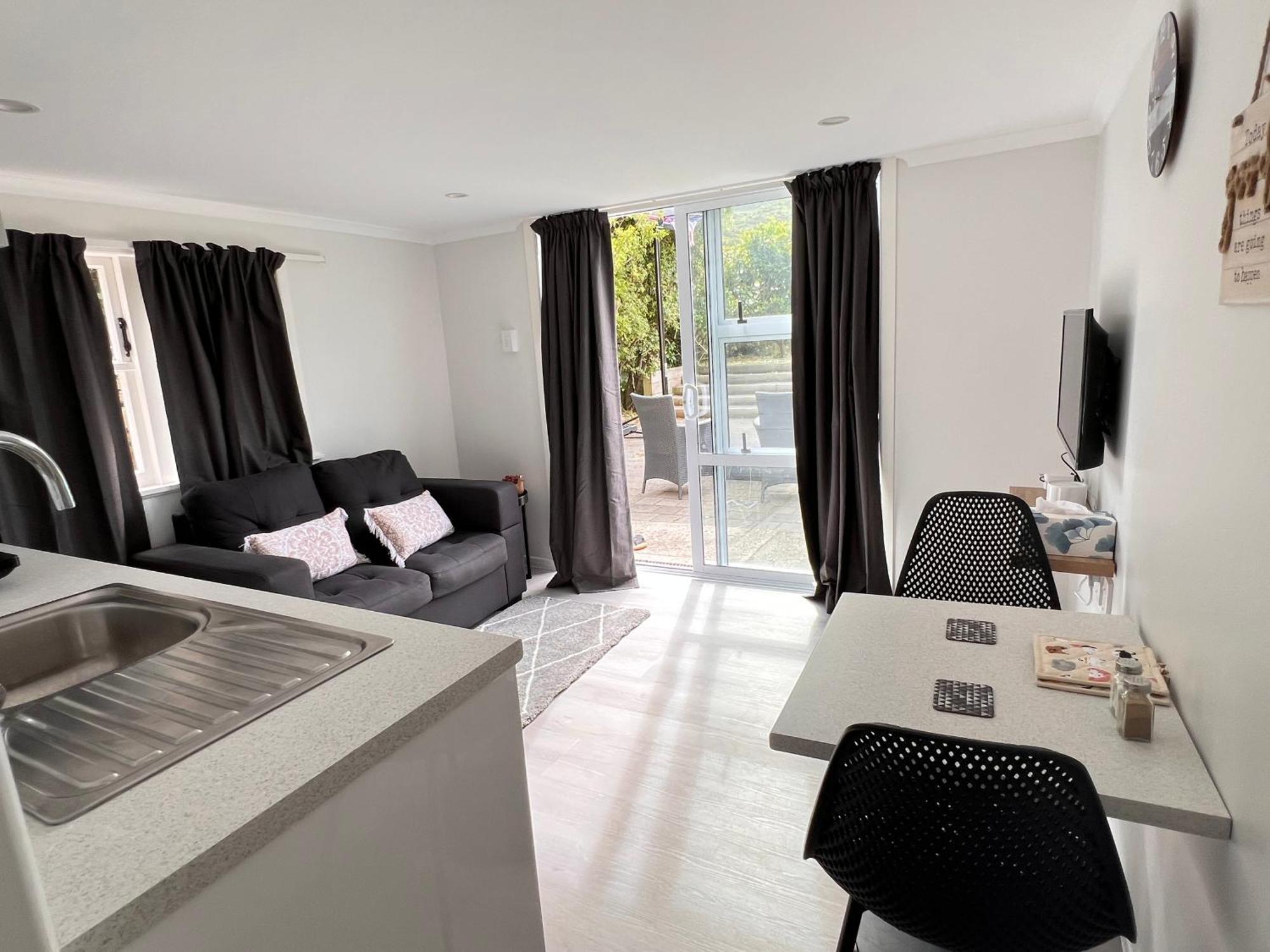 Hill View Abode Tawa Apartment Wellington Exterior photo